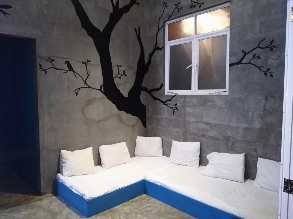 Cycling Backpacker Hostel & Cafe Unawatuna Exterior foto