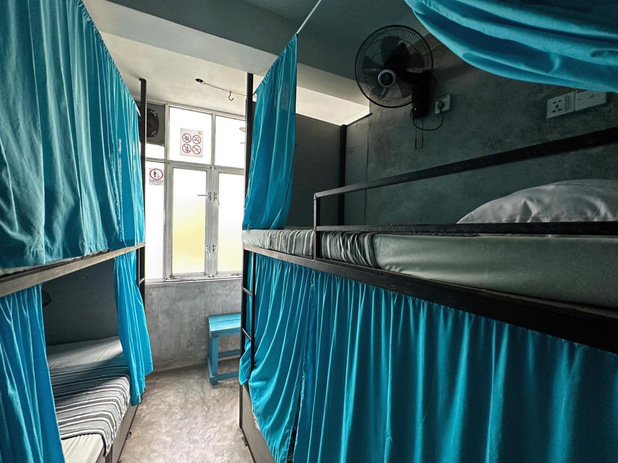 Cycling Backpacker Hostel & Cafe Unawatuna Exterior foto